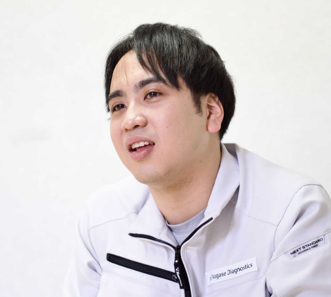 大仁医薬工場　社員のインタビュー風景