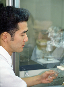 Dr. Kazuhiko Maruta who discovered trehalose-producing microorganism.