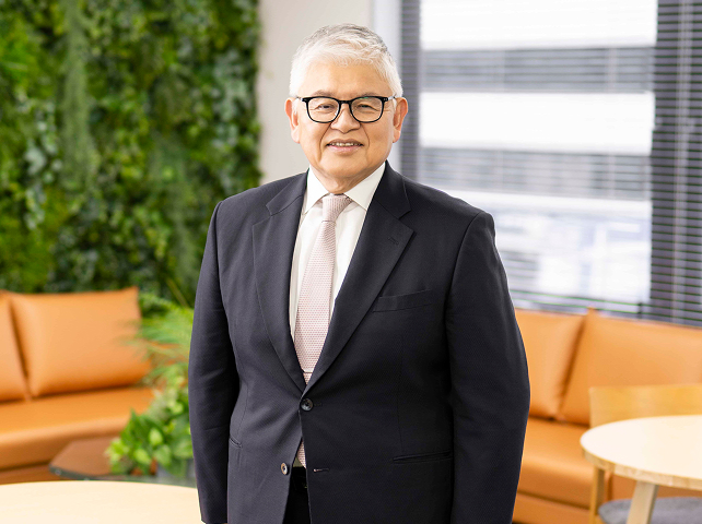 ナガセヴィータ株式会社 代表取締役社長 万代隆彦